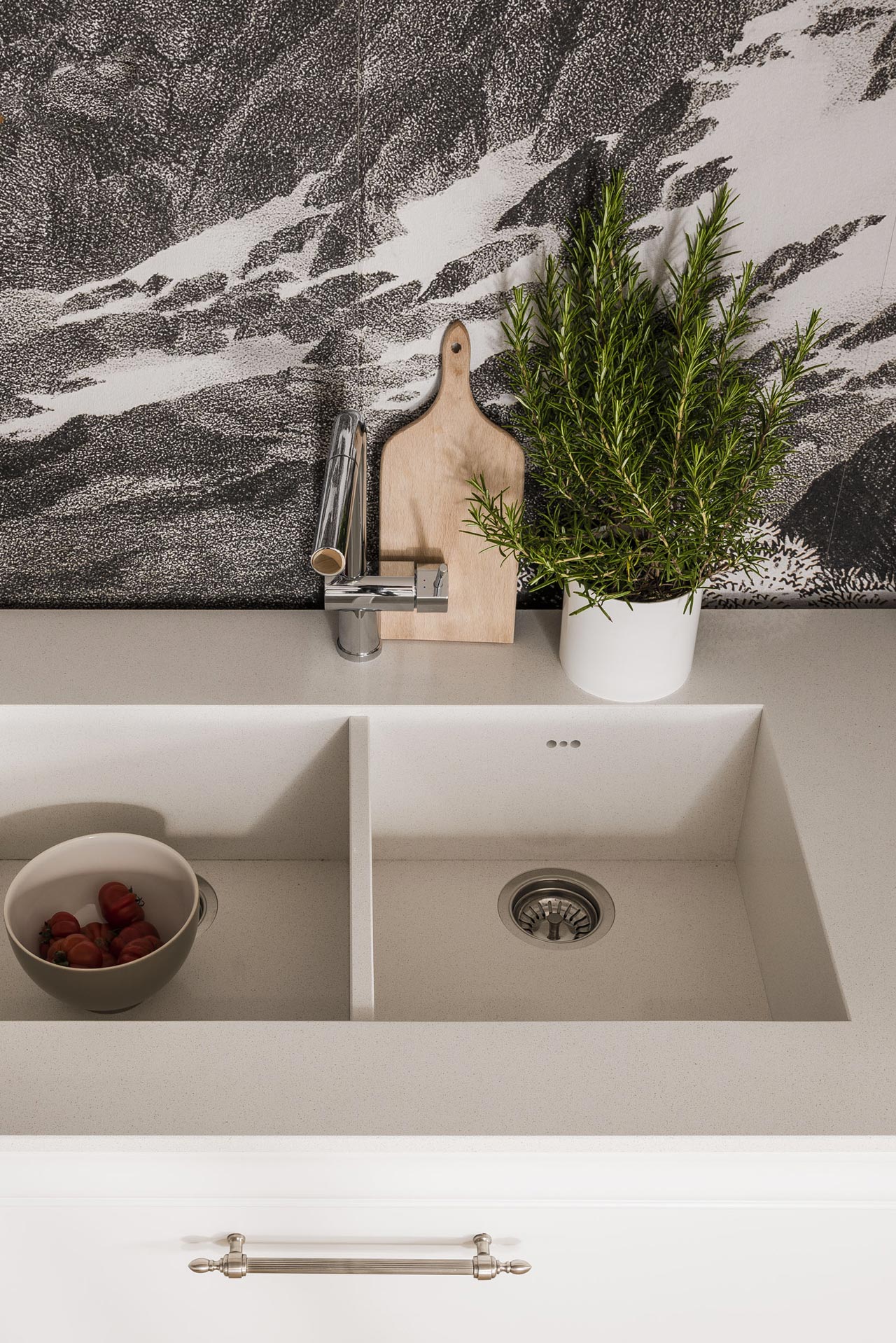 Lago Living - Pepe Kitchen - Anice Stellato collection detail